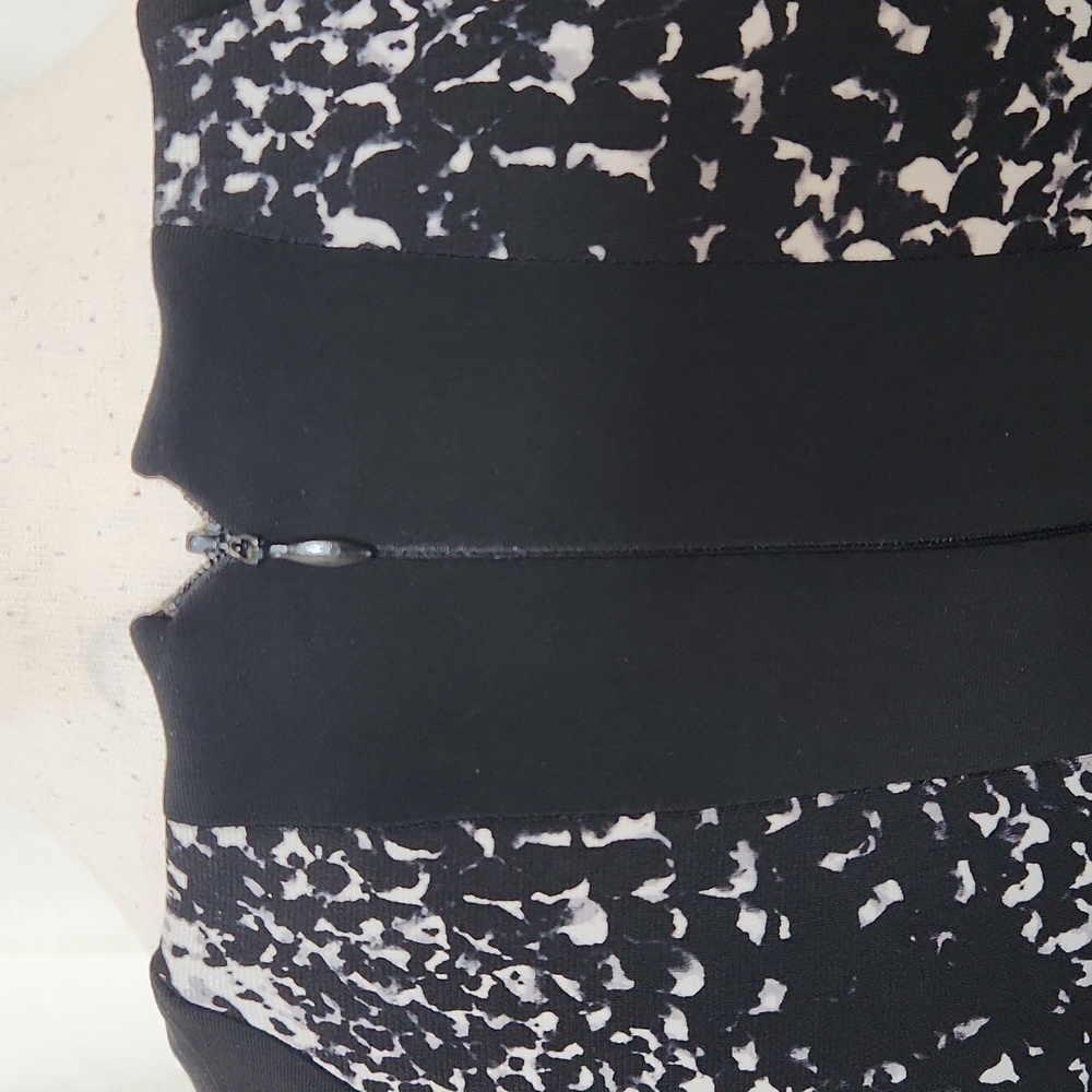 Cache Keyhole Cap Sleeve Dress - image 3